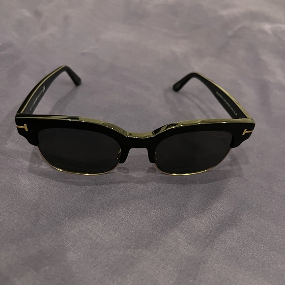 Tom Ford polarized Sunglasses - Picture 1 of 5